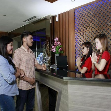 Octopuss Wellness Hotel & Spa Bentayan Buitenkant foto